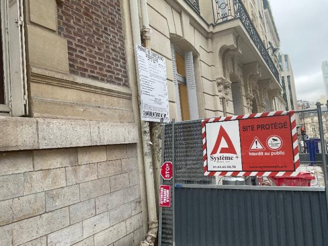 LE CONSTAT D’AFFICHAGE SUR LA VOIE PUBLIQUE  EN MATIÈRE DE TRAVAUX 